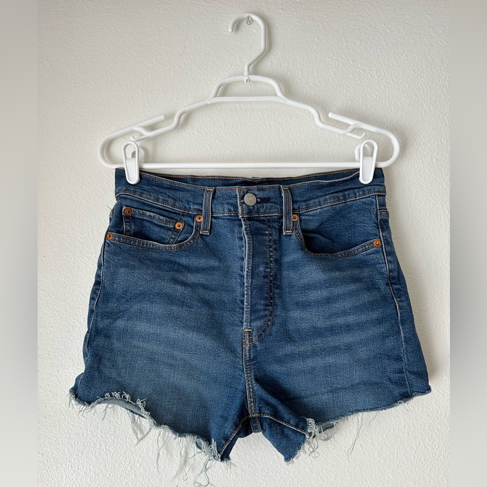 Levi’s Wedgie Cutoff Jean Shorts 30